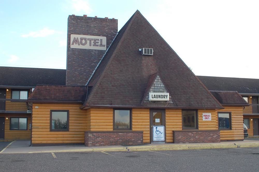 Grantsburg Inn Exterior photo